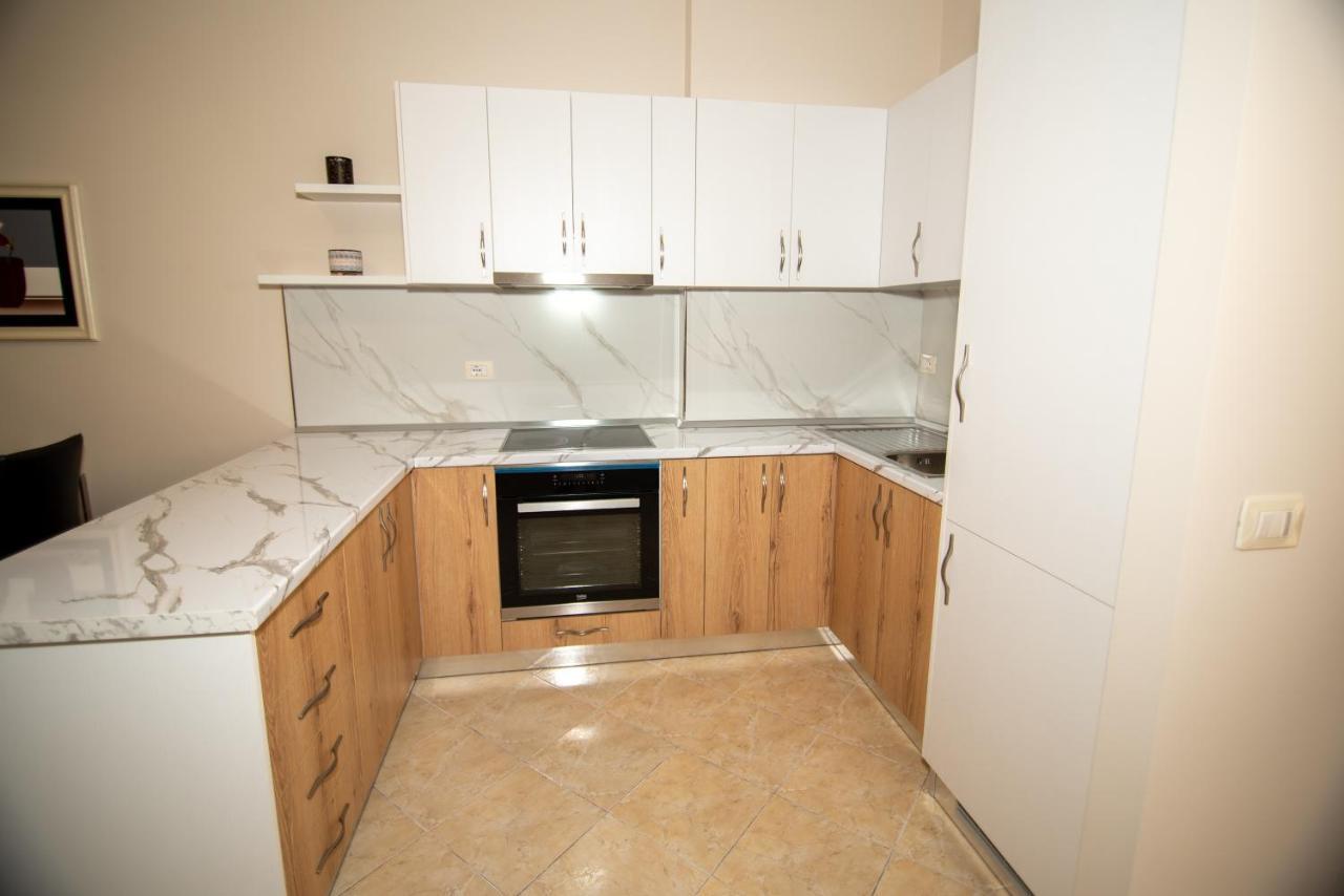 Ami Apartament Vlorë Exterior foto